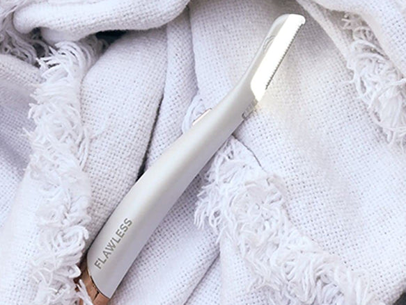 Flawless Dermaplane Lighted Facial Exfoliator in Sri Lanka