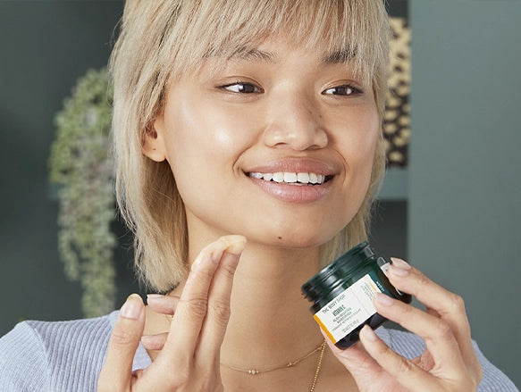 The Body Shop Vitamin C Glow Boosting Moisturiser 50g (UK) in Sri Lanka