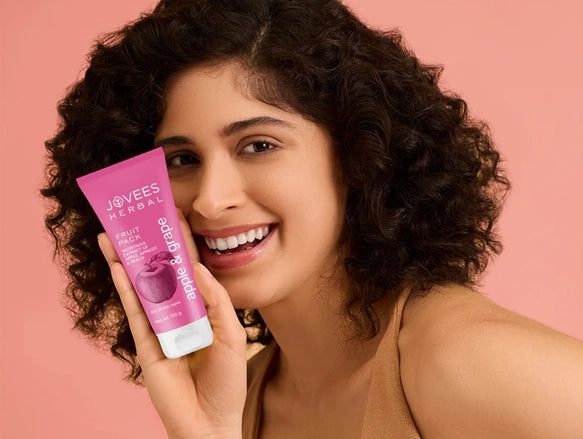 Jovees Herbal Apple and Grape Fruit Pack 120g