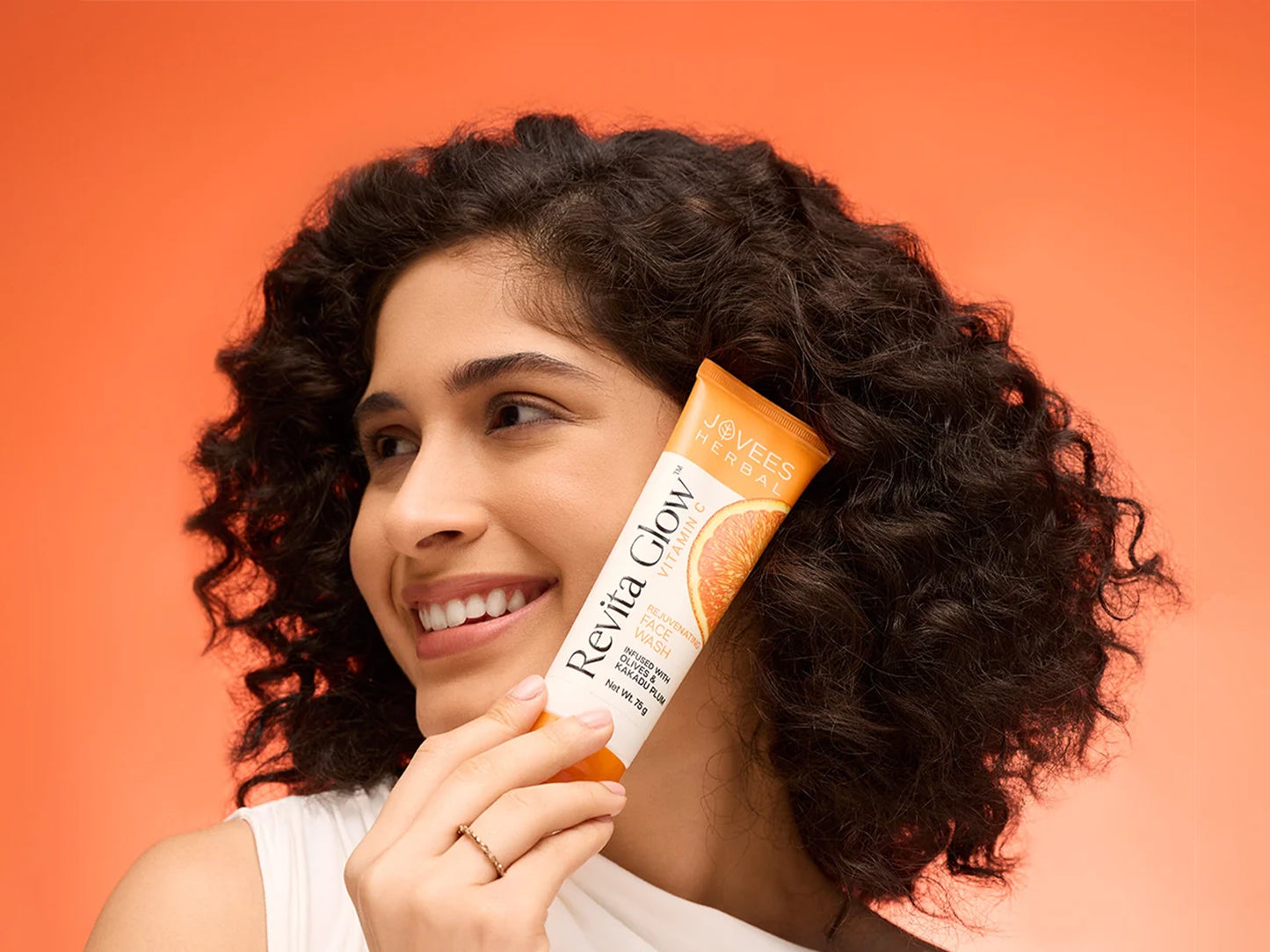 Jovees Revita Glow Vitamin C Face Wash 75ml in Sri Lanka