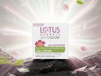 Lotus White Glow Whitening Gel Cream 35g