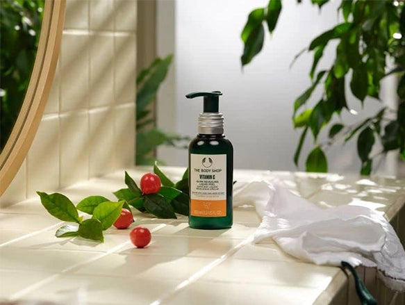 The Body Shop Vitamin C Glow Revealing Liquid Peel 100ml - THAILAND in Sri Lanka