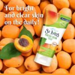 ST.IVES Fresh Skin Apricot Scrub - 170g