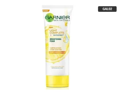 Light Complete Brightening Face Wash 100ml from Garnier
