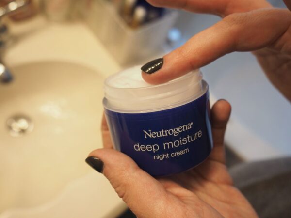 Neutrogena deep deals moisture night cream